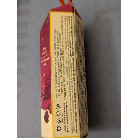 Burt's Bees Mistletoe Kiss Bee Merry Lip Set Red Lip Balm Shimmer - Picture 6 of 7